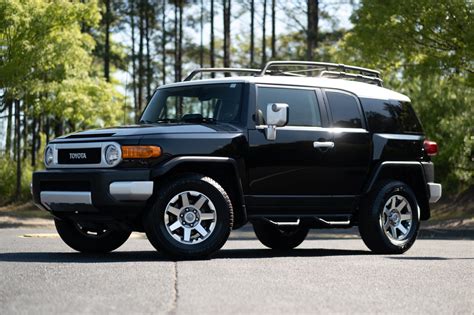 No accidents, 3 Owners, Personal use only. . Used toyota fj cruiser for sale